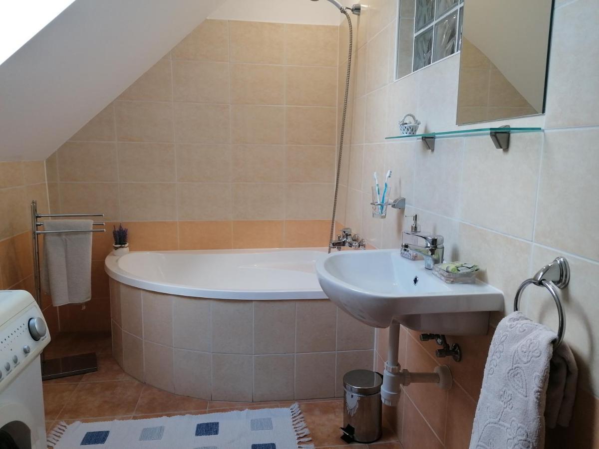 Marianna Apartman Gyenesdiás Exteriér fotografie